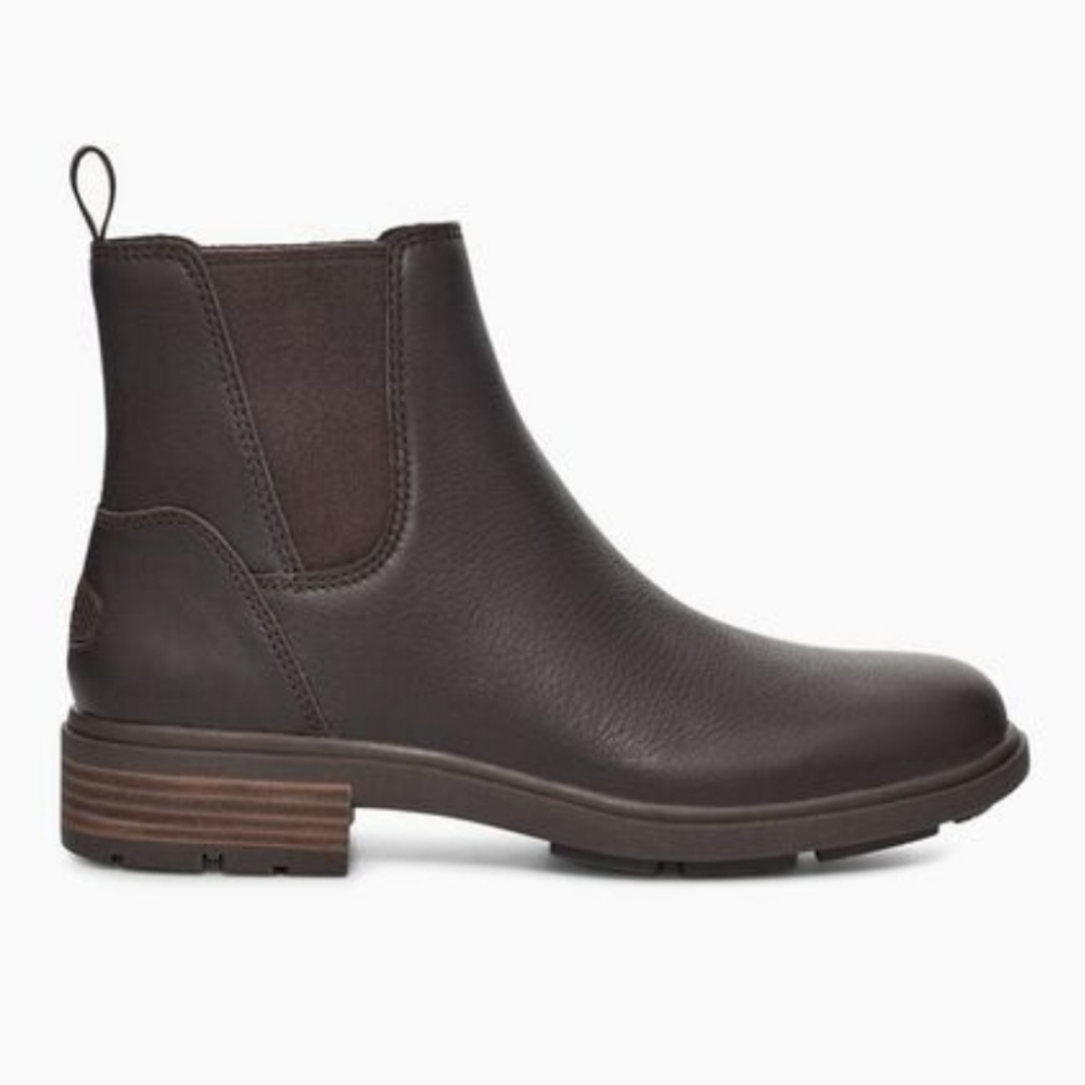 New Ugg Chelsea boots